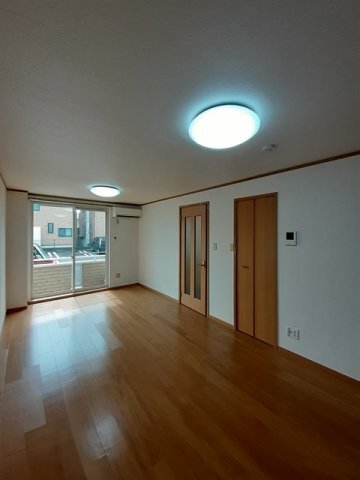 拡大写真:グリーン ヒル 国分寺A 1階103の居間