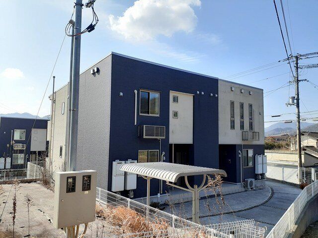 サンブリーゼ東山Eの外観