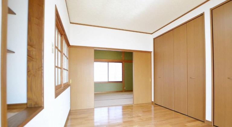 拡大写真:香川町川東上S邸 1階1の内装