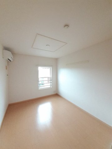 拡大写真:アースC 2階202の内装