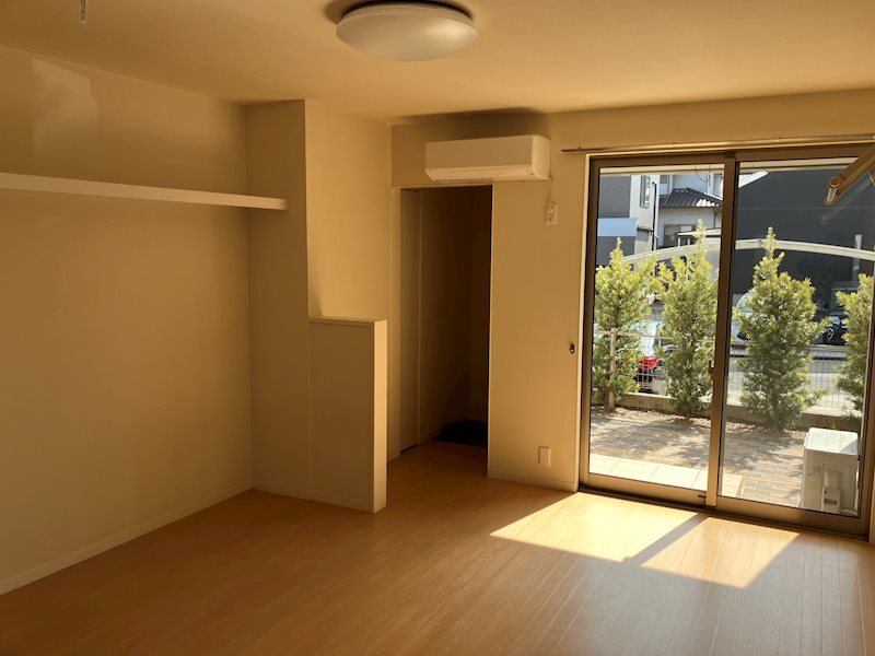 拡大写真:nishimobira23 1階103の居間