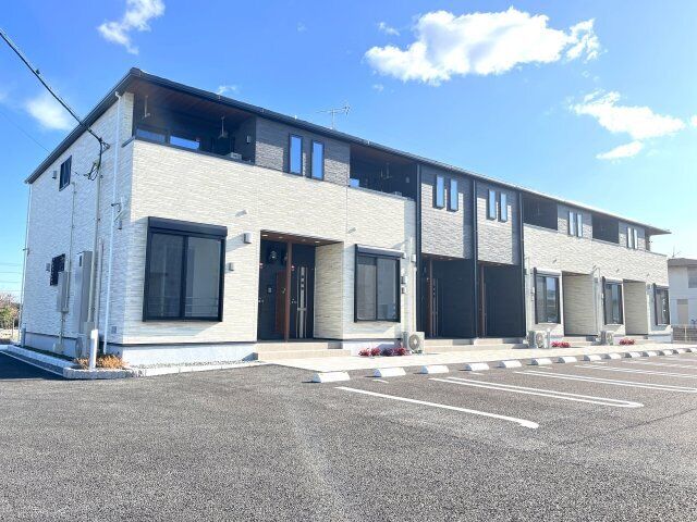 グランブルー八代 Aの外観