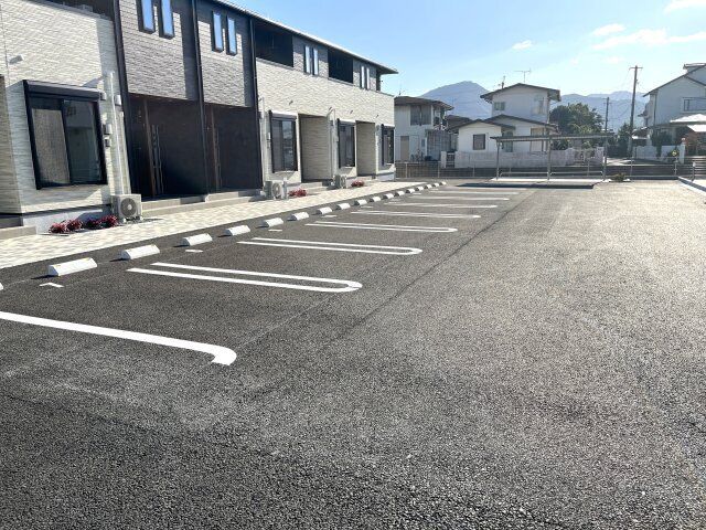 拡大写真:グランブルー八代 A 1階102の外観