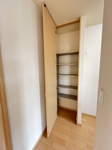 拡大写真:サウザンドタウンC 2階202の内装