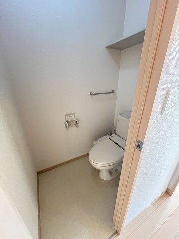 拡大写真:サウザンドタウンC 2階202のトイレ