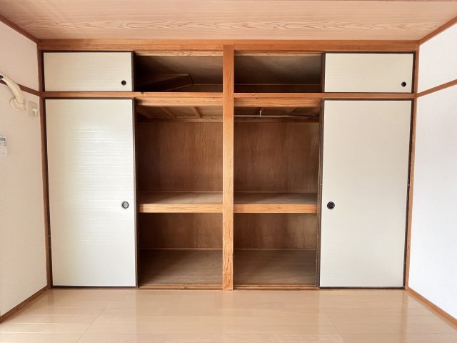 拡大写真：高田グランドマンション 3階301の収納