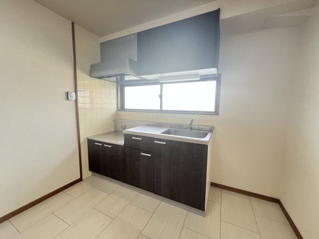 拡大写真：高田グランドマンション 3階301のキッチン