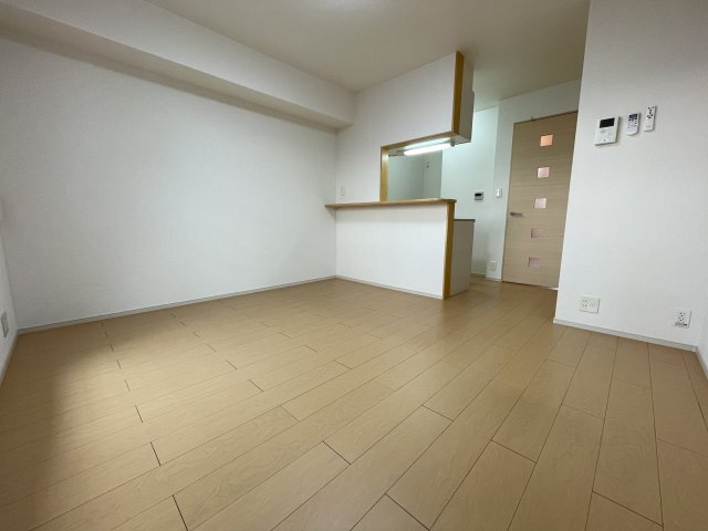 拡大写真：グランドソレイユ 2階205の居間