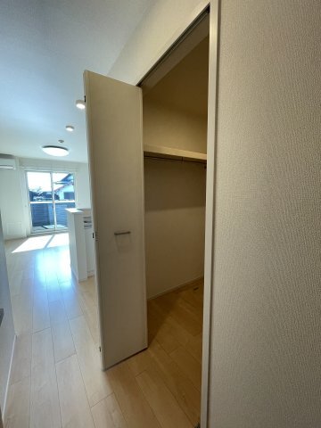 拡大写真:クレアンジュ 1階103の収納