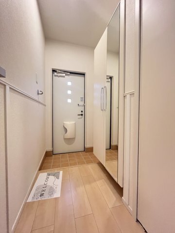 拡大写真:P’palac A 1階103の玄関