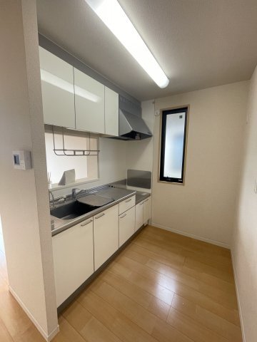 拡大写真:シャンブル・イーストパークⅡ 2階203のキッチン