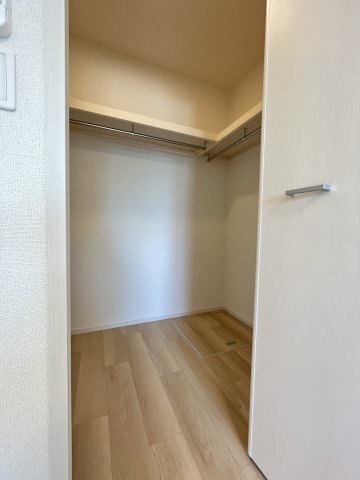 拡大写真:アラドハント B 1階103の収納