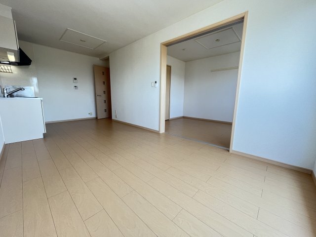 拡大写真:グランツオーヴェルⅡ 2階201の居間