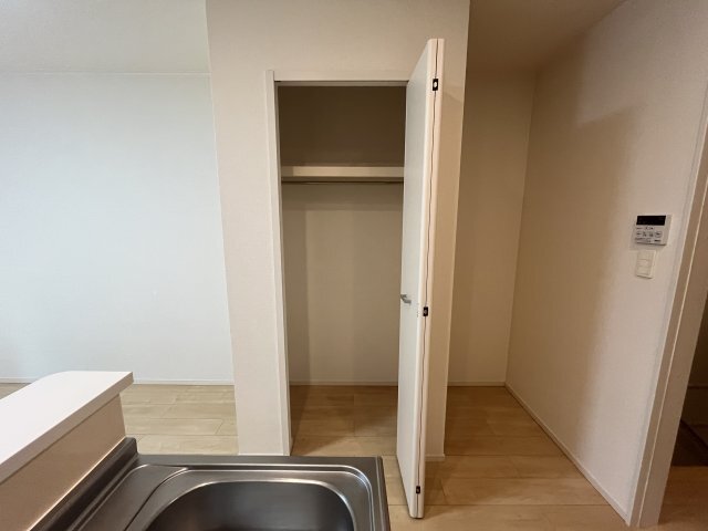 拡大写真:Piaget萩原 2階202の収納