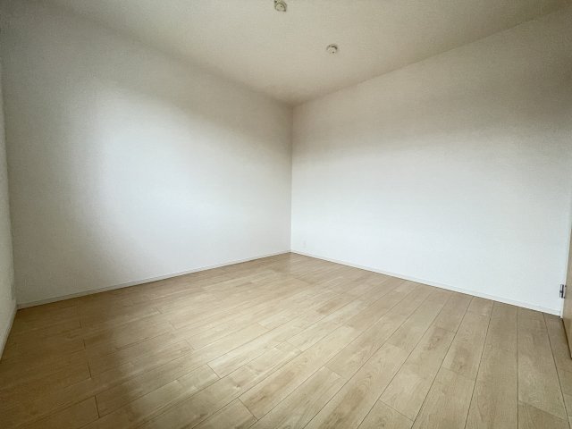 拡大写真:ブルゴーニュB 2階203の内装