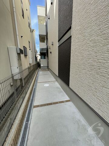 拡大写真:摂津市香露園 1階105の外観
