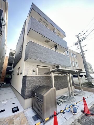 拡大写真:大阪市平野区長吉長原4丁目 3階302の外観