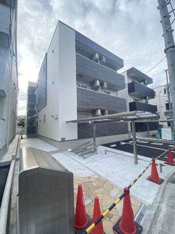 拡大写真:東大阪市友井1丁目 3階302の外観
