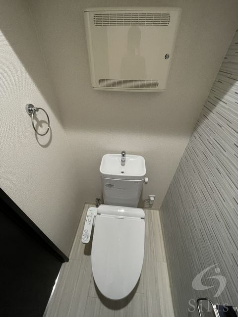 拡大写真:摂津市香露園 1階105の内観