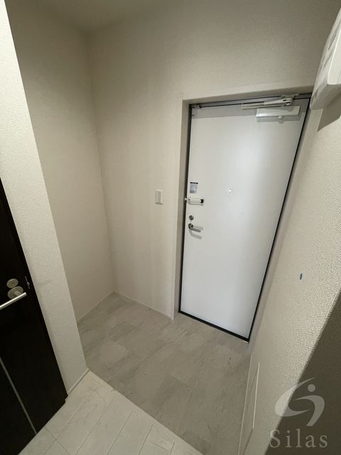 拡大写真:摂津市香露園 1階105の内観