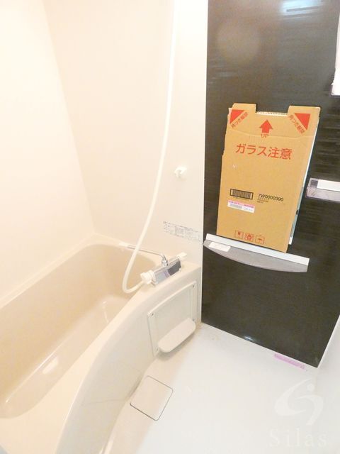 拡大写真:西宮市小松南町1丁目 3階303の内観