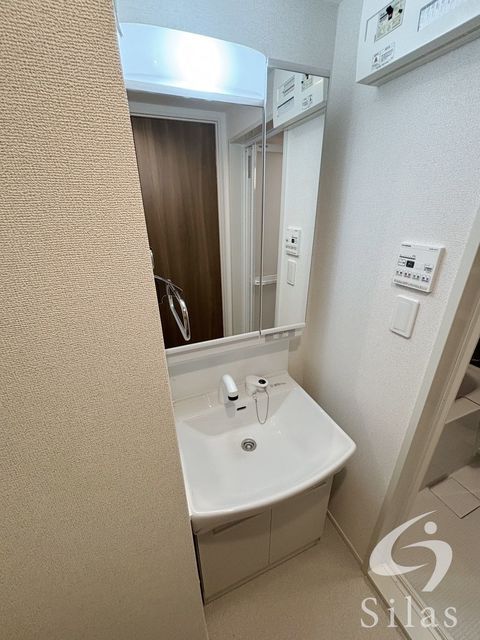 拡大写真:大阪市生野区中川2丁目 6階608の内観