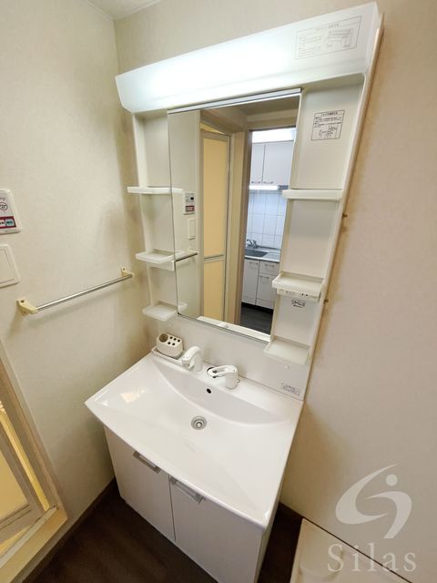 拡大写真：西宮市中前田町 3階301の内観