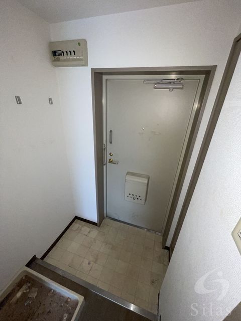 拡大写真:尼崎市杭瀬南新町1丁目 4階401の内観