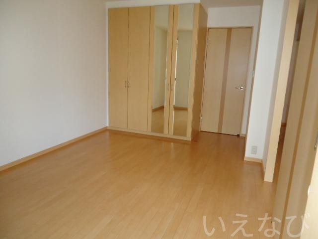 拡大写真:岡山市東区益野町 2階203の洋室A