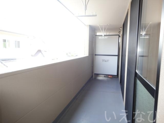 拡大写真:岡山市東区益野町 2階203のベランダ