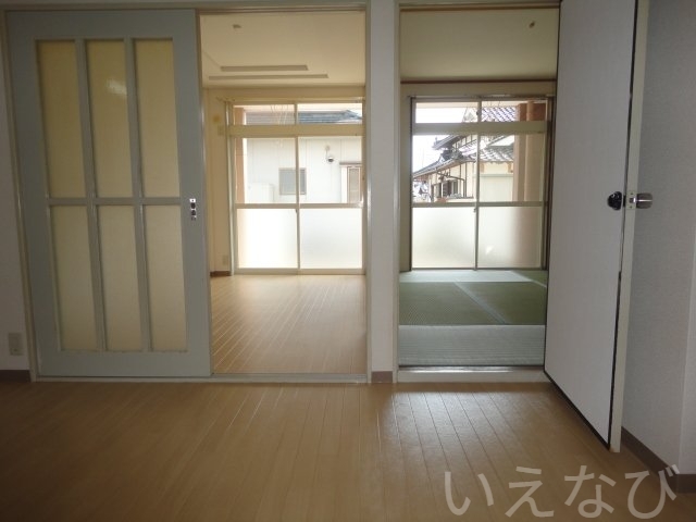 拡大写真：総社市門田 1階101のダイニング