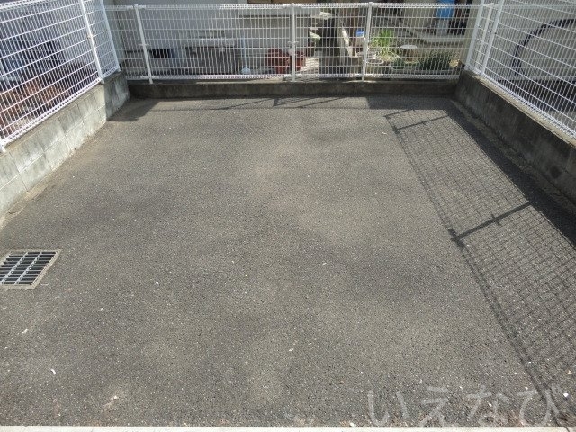 拡大写真：総社市門田 1階101の専用庭