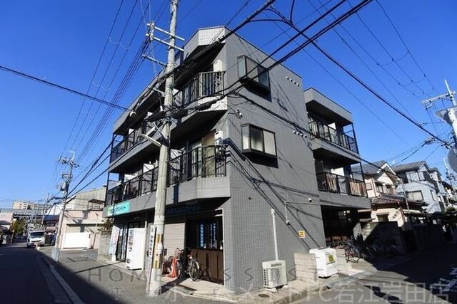 西岩田ハイツの外観