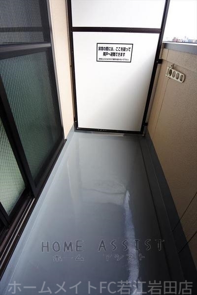 拡大写真:アームスコート若江岩田 5階503のバルコニー
