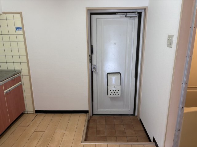 拡大写真:CLEO・津高 4階403の玄関