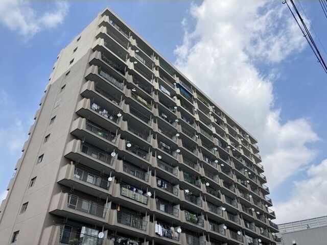 サンベアーマンション金山の外観