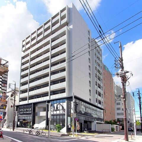 シエルブルー栄の外観