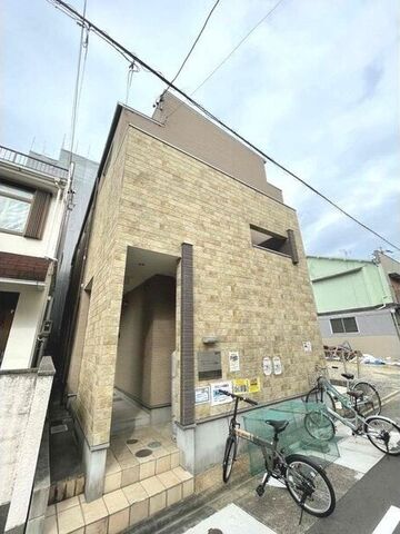 写真：ブランドハウス城西1の外観