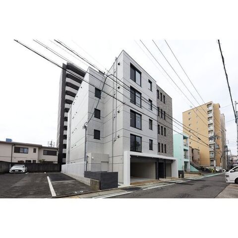 quador noie 今池の外観