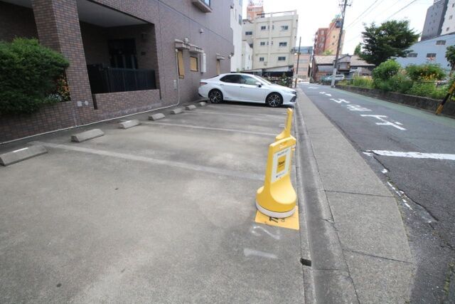 拡大写真:ラヴィアン名駅 4階405の外観