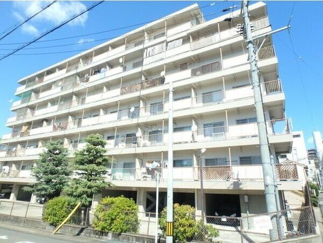 拡大写真：隼人苑 3階301の外観