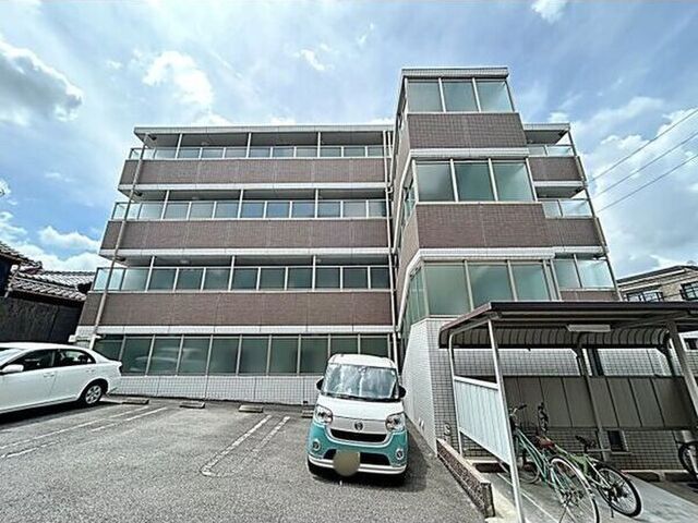 拡大写真：ルミエール山中 4階403の外観