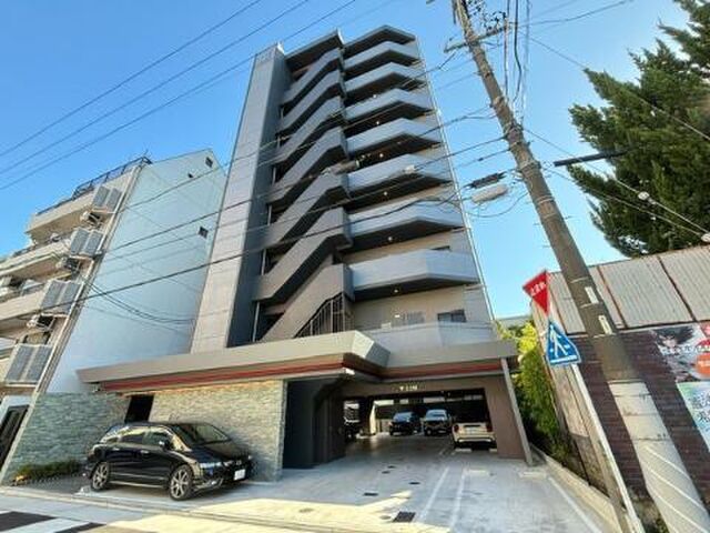 アーチレジデンス川名駅前の外観