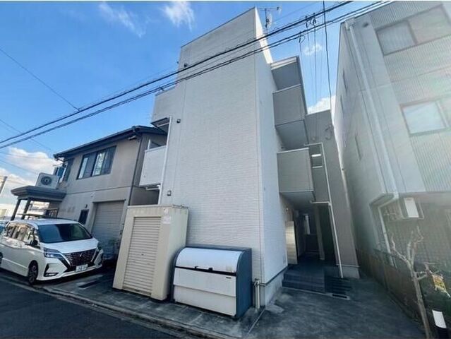 拡大写真:イーリス弥富通 1階102の外観