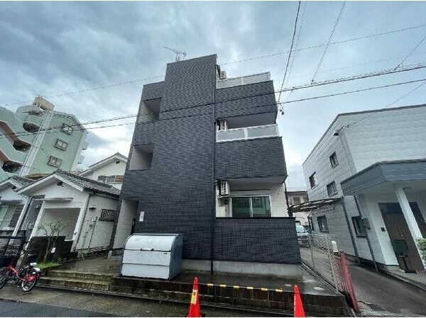 拡大写真:アロウ内浜町 1階101のエントランス