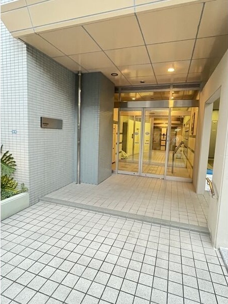 拡大写真:インプルーブ金山 7階705のエントランス