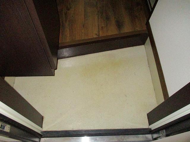 拡大写真:金山BASE 2階201の玄関