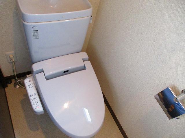 拡大写真:金山BASE 2階201のトイレ