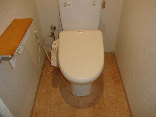 拡大写真:スクエア名古屋港 4階401のトイレ
