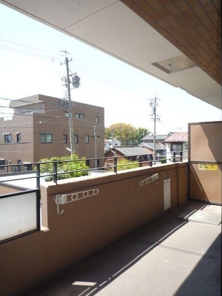 拡大写真:名古屋市熱田区二番2丁目 2階B-2のバルコニー